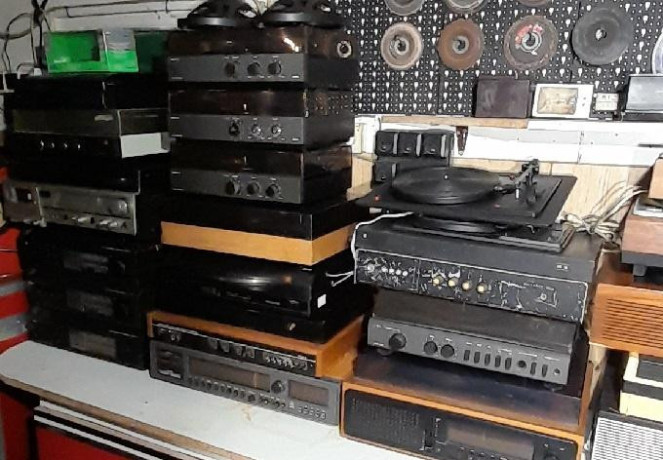 gramofon-tesla-sony-dual-crown-predam-big-4