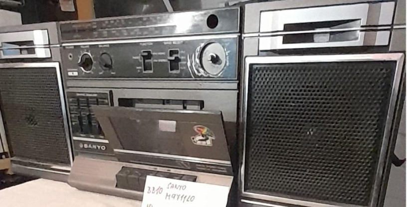sanyo-h9711lo-boombox-predam-big-0