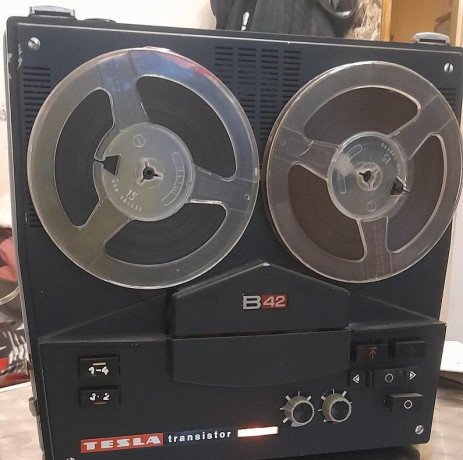 tesla-b42-kotucovy-magnetofon-predam-big-0