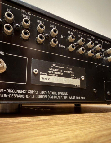 accuphase-e206-big-4