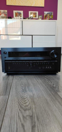av-receiver-onkyo-tx-nr828-big-0