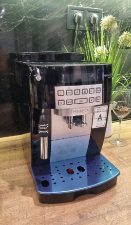 delonghi-plno-automaticky-kavovar-big-2