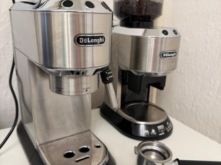 pakovy-kavovar-delonghi-dedica-ec685-mlyncek-delonghi