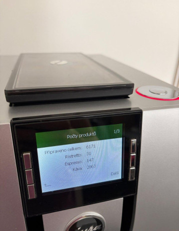 jura-z6-pouze-6000-pripravenych-kav-big-4