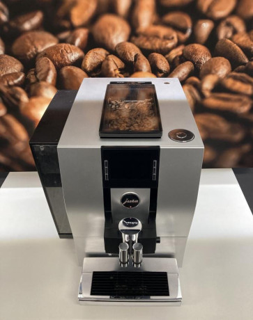 jura-z6-pouze-6000-pripravenych-kav-big-3