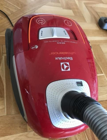 predam-vysavac-electrolux-ultrasilencer-big-1