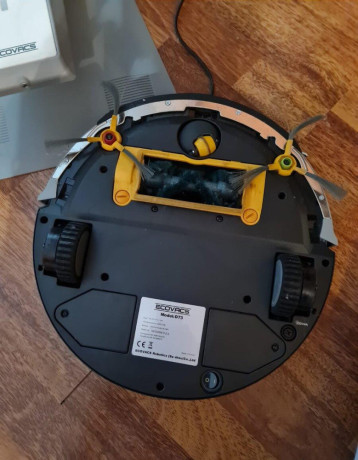 predam-roboticky-vysavac-ecovacs-d73-big-0