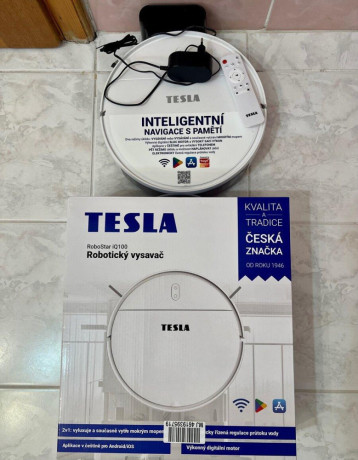 roboticky-vysavac-tesla-robostar-iq100-big-1