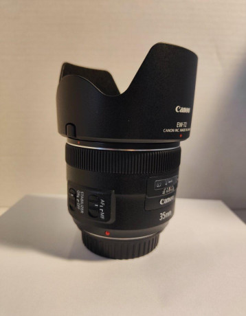 canon-ef-35mm-f2-is-usm-big-1