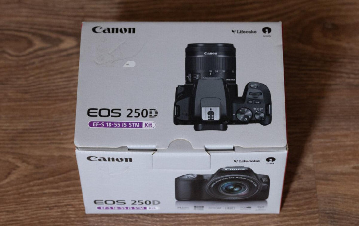 canon-250d-canon-ef-50mm-f18-iba-3000-snimkov-big-0