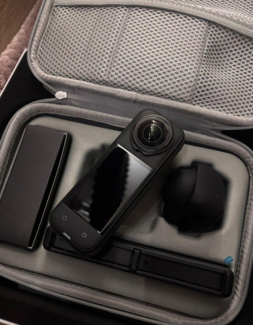insta-360-x5-bunde-kit-big-0
