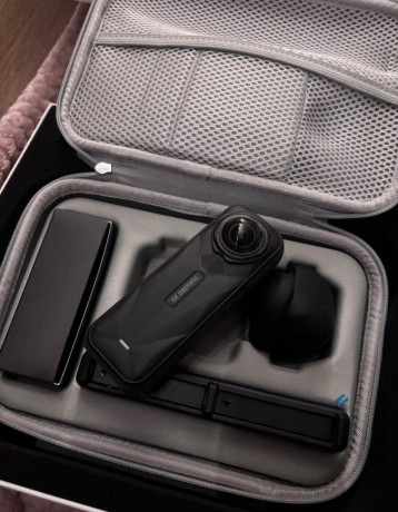 insta-360-x5-bunde-kit-big-1