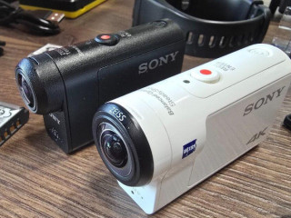 uzka-akcna-kamera-sony-actioncam-as50-a-x3000r-4k-travel-kit