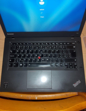 pracovny-vykonny-lenovo-t440inteli5250gb-ssd8gbbat-6hod-big-1