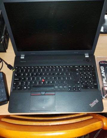 vykonny-lenovoe550i3-5005u250ssd12gbbateria-3-4hodin-big-1
