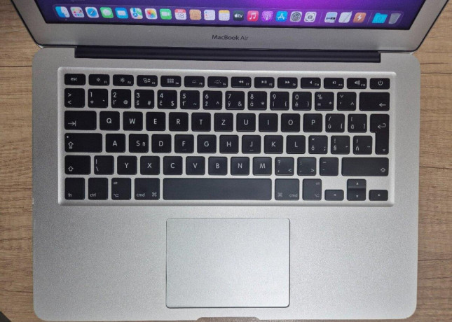 macbook-air-13-inch-2017intel-core-i58gb-ram128gb-ssd-big-2