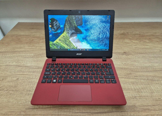 acer-es1-131-c82s-intel-celeron-n31504gb-ramhd128gb-ssd-big-0