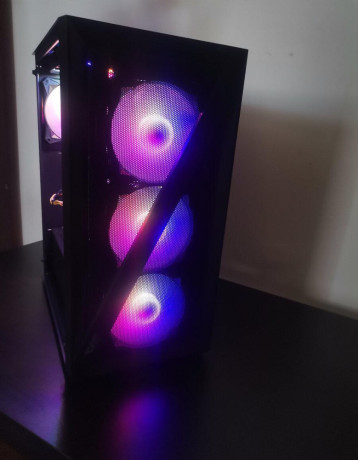 herny-pc-ryzen-5-3600-rx-6700-xt-16gb-ram-ssd-hdd-big-0