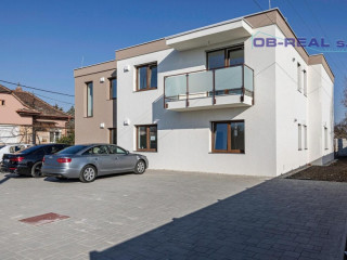 predaj-3izb-bytov-s-pozemkom-a-2-pa-v-novostavbe-v-sladkovic