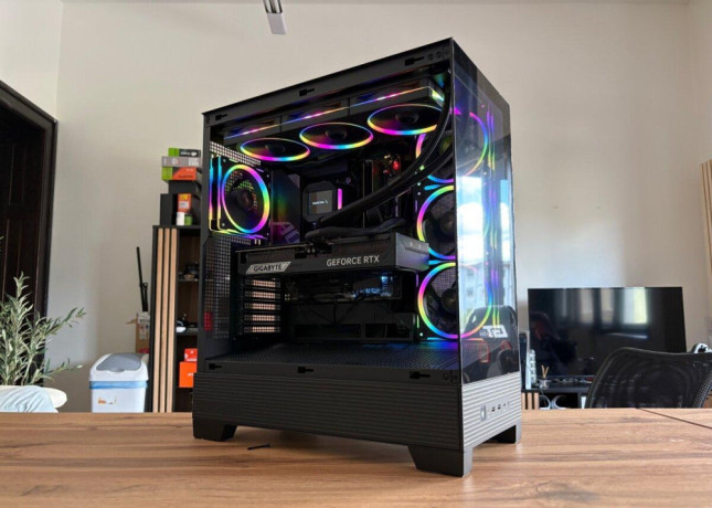 herny-pc-r7-9800x3d-rtx-5070-ti-32gb-ddr5-1tb-nvme-big-0