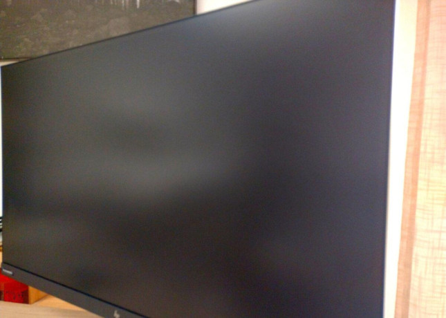 monitor-hp-e27q-g4-a-polohovatelny-podstavec-big-3