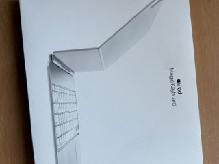 apple-ipad-magic-keyboard-13