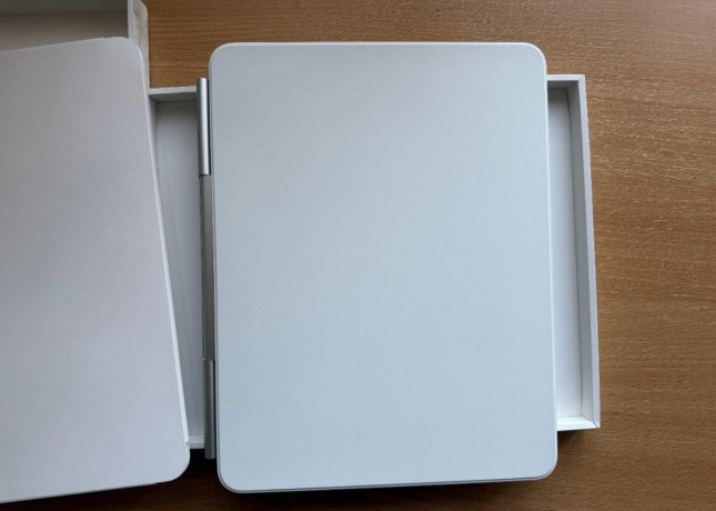 apple-ipad-magic-keyboard-13-big-4