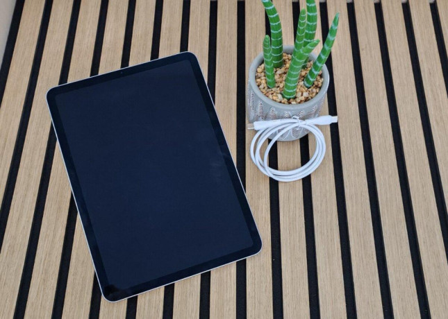 ipad-air-2020-64gb-wifi-cellular-modry-big-1