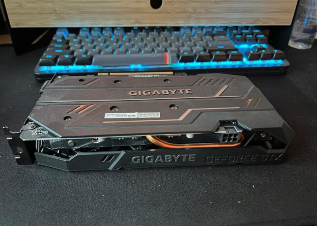 geforce-gtx-1650-super-windforce-oc-4g-big-0