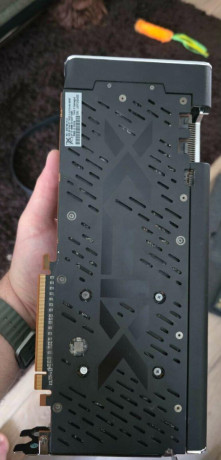 xfx-radeon-rx-5700-xt-thicc-ii-ultra-8g-big-1