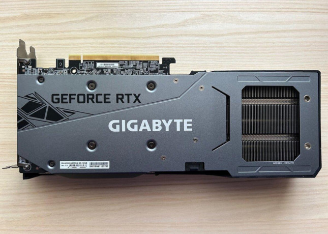 gigabyte-rtx-3060-12gb-na-opravu-diely-big-1