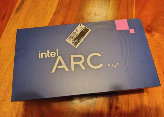 predam-graficku-karta-intel-arc-a750-limited-8gb-gddr6-big-4