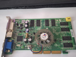 retro-graficka-karta-nvidia-geforce2-mx-agp-32mb64mb