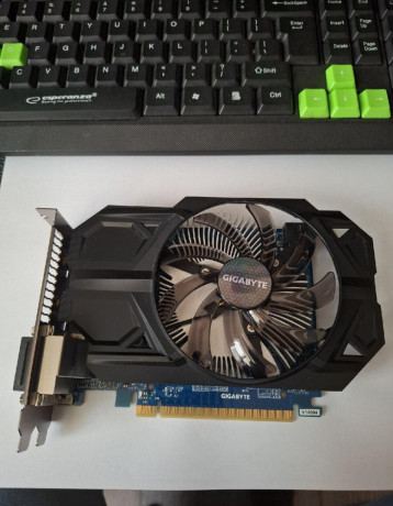 gigabyte-geforce-gtx-750-ti-oc-2gb-gv-n75toc2-2gi-big-0