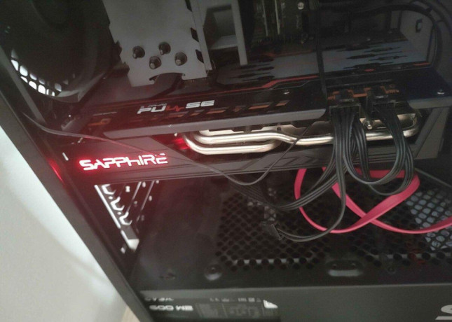rx-5700xt-big-0