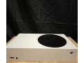 xbox-series-s-2-ovladace-small-1