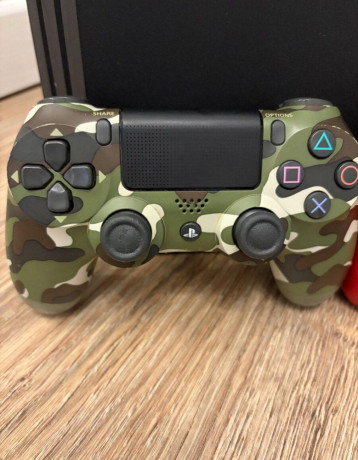 playstation-4-pro-1-tb-4k-big-2