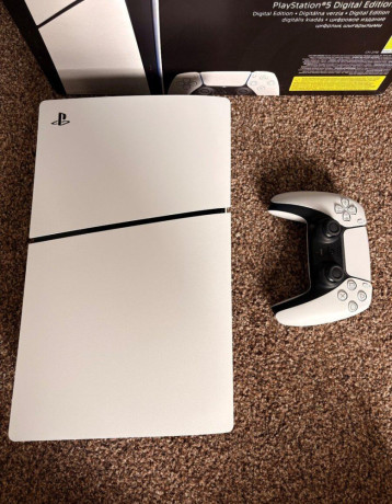 playstation-5-digital-big-2