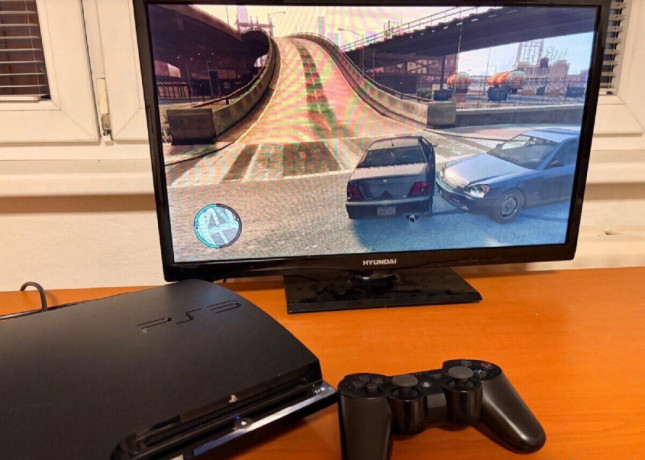 playstation-3-ps3-slim-2-ovladace-5-hier-big-1