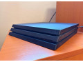 playstation-4-pro-1tb-2-ovladace-gta-v-tlou-fifa-19-small-0