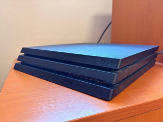 playstation-4-pro-1tb-2-ovladace-gta-v-tlou-fifa-19