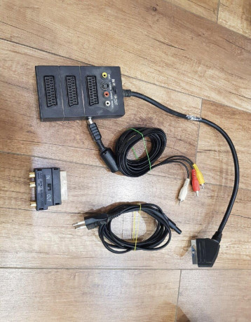 playstation-2-vela-hier-2-ovladace-big-4
