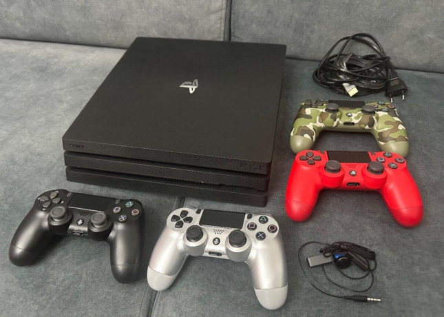 playstation-4-pro-1tb-cuh-7216b-4x-originalny-ovladac-big-1