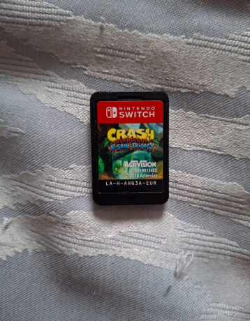 crash-bandicoot-n-sane-trilogy-nintendo-switch-big-0