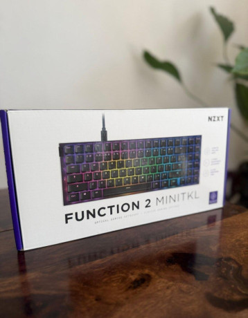 nzxt-function-2-minitkl-gaming-klavesnica-big-0