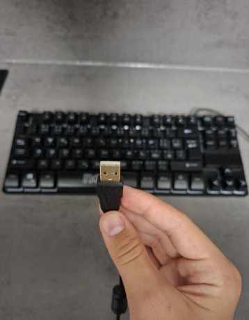 neo-compact-gaming-keyboard-connect-it-big-2