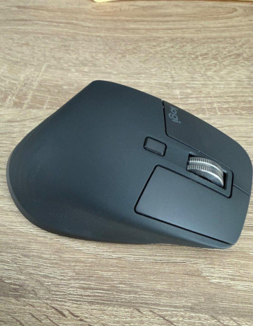 predam-spickovu-mys-logitech-mx-master-3s-big-2