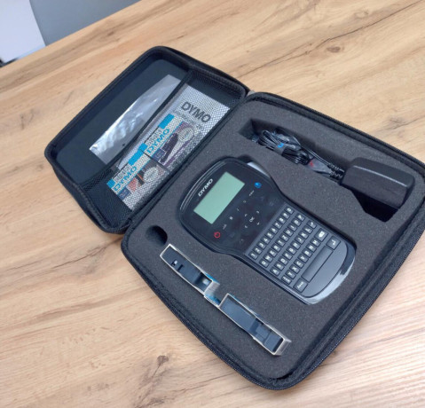 labelovacka-oznacovacka-dymo-labelmanager-280-4-kazety-big-1