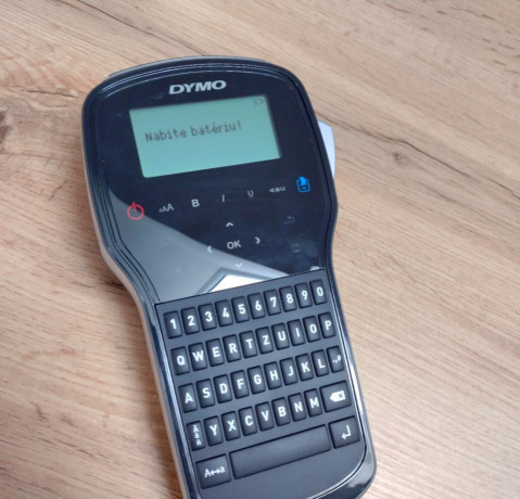 labelovacka-oznacovacka-dymo-labelmanager-280-4-kazety-big-3