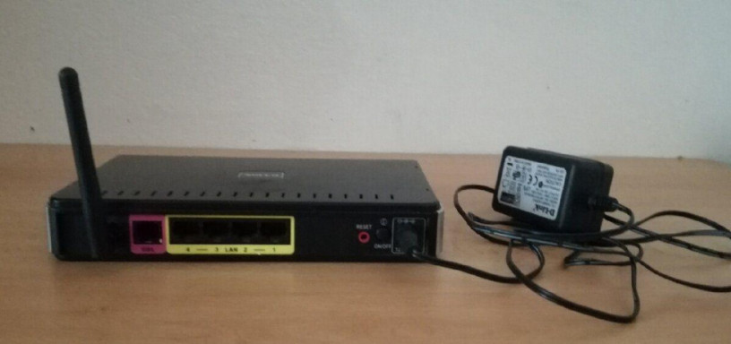 wifi-router-d-link-dsl-2641r-big-2